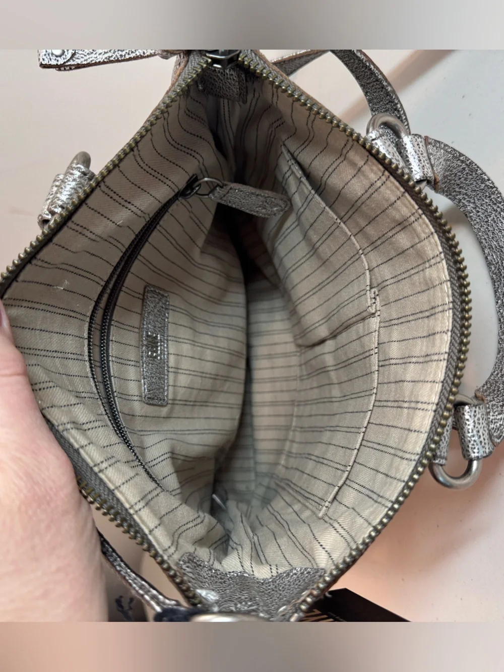 NWT FRYE Melissa Small Tote Crossbody distressed silver leather bag